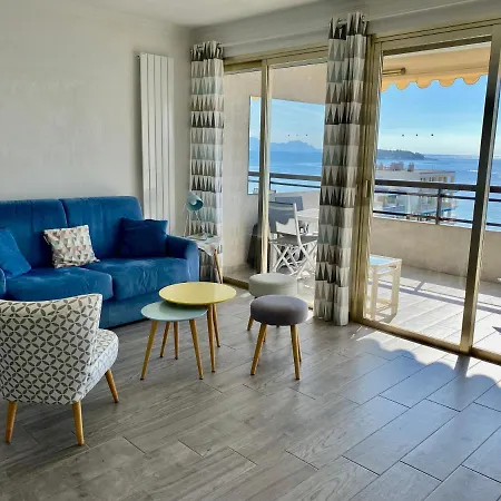 Standing Center Bay T1 8eme Avec Vue Et Parking Antibes