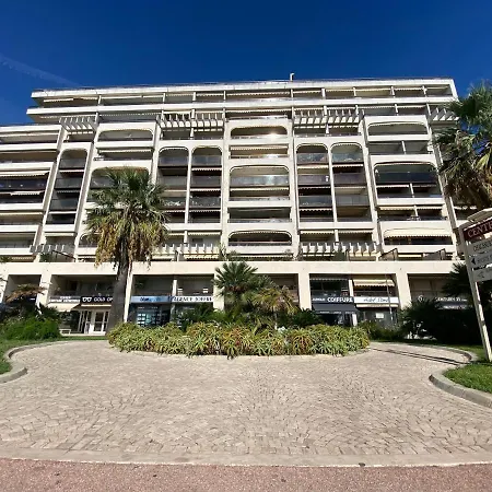 Apartment Standing Center Bay T1 8eme Avec Vue Et Parking